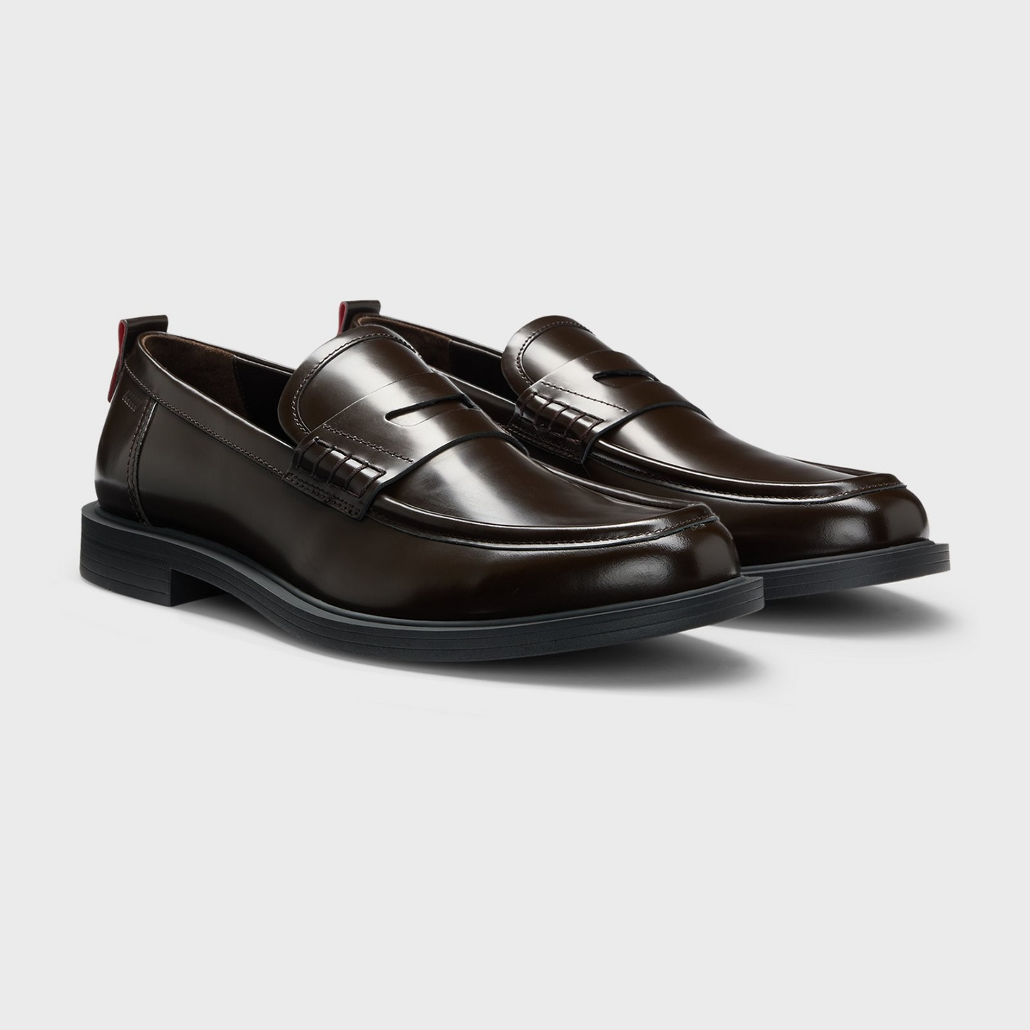 BOSS Mocassini Neri Pelle Made in Italy, eleganza e comfort in pelle liscia di alta qualità.