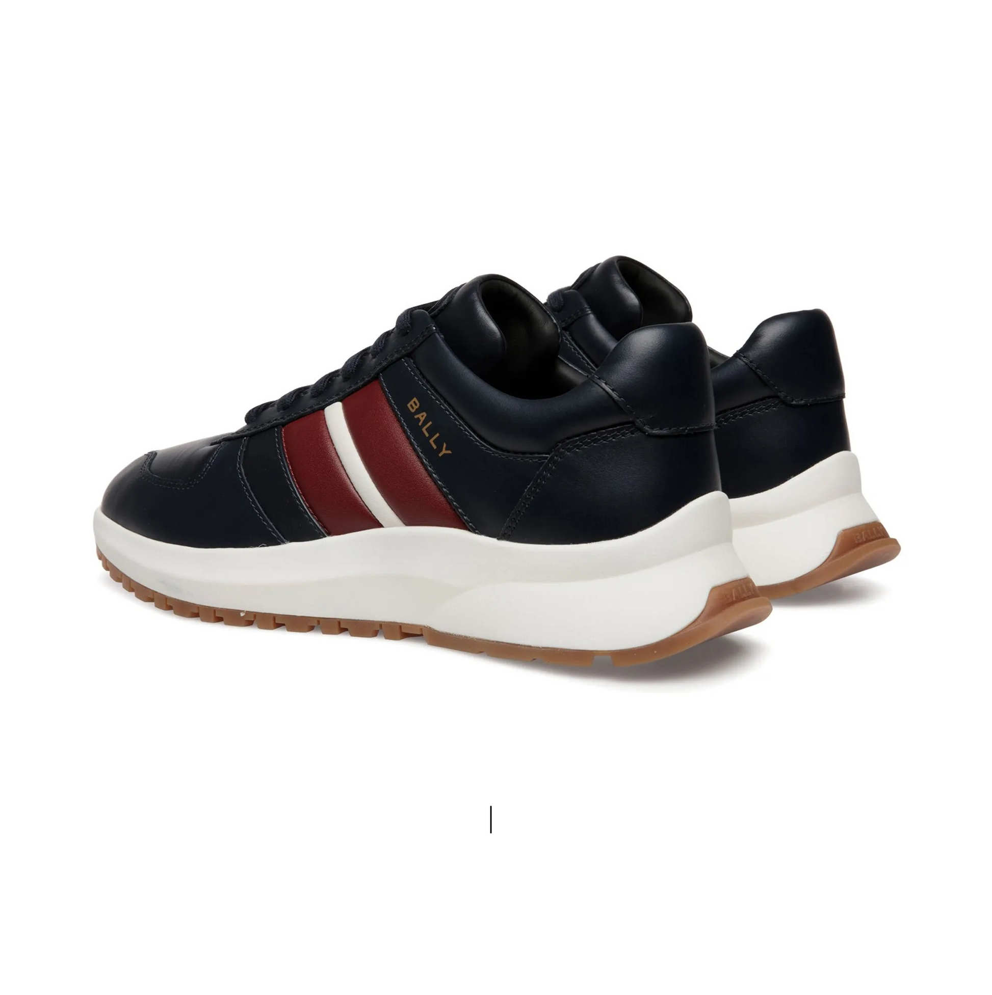 BALLY Sneakers Moda in Pelle di Vitello Made in Italy, sneaker in pelle nera con strisce bordeaux e suola bianca.