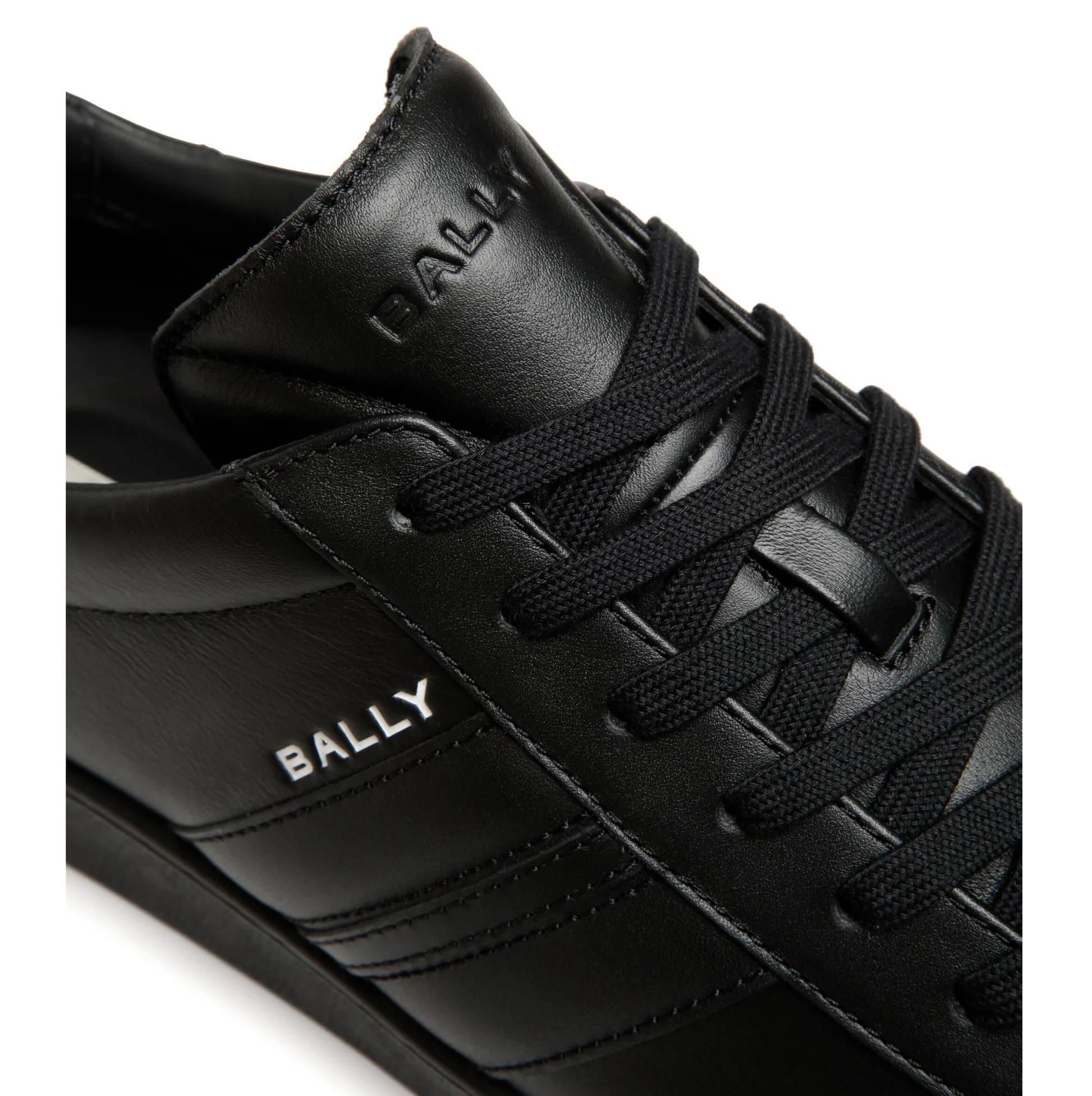 Bally sneakers basse pelle vitello eleganti in pelle nera, design minimalista e raffinato, Made in Italy.
